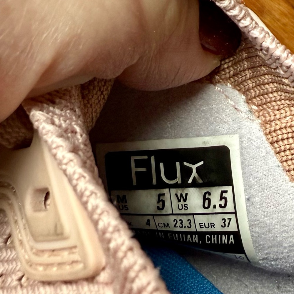 Flux Stylish Women's Sneakers in Blush Color - Picture 2 of 7